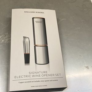 Williams Sonoma Signature Electric Wine Opener Set new